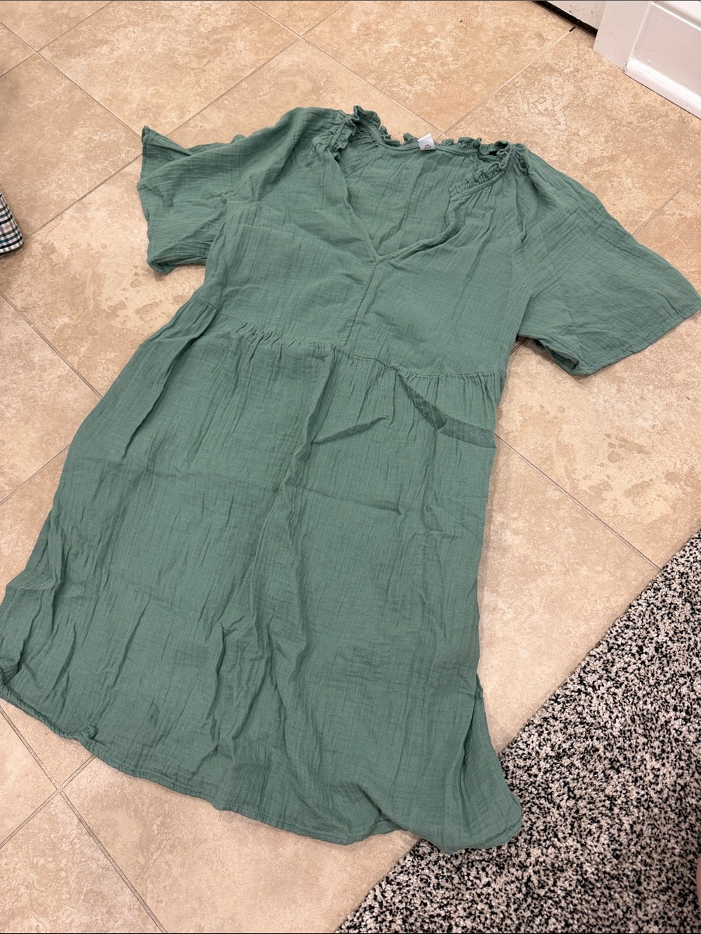 Old Navy Sage Green Short Sleeve V-Neck Gauze Dress, Size M
